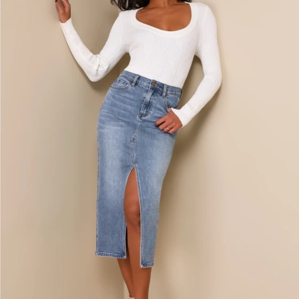 Lulu's Blue Denim Midi Skirt